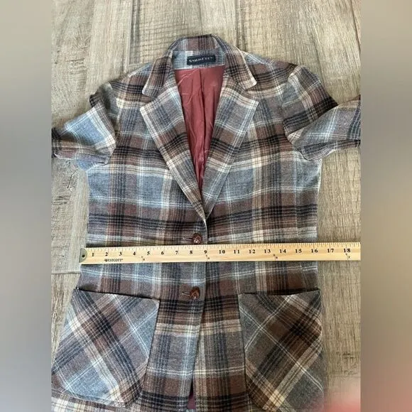 Symmetry Plaid Blazer