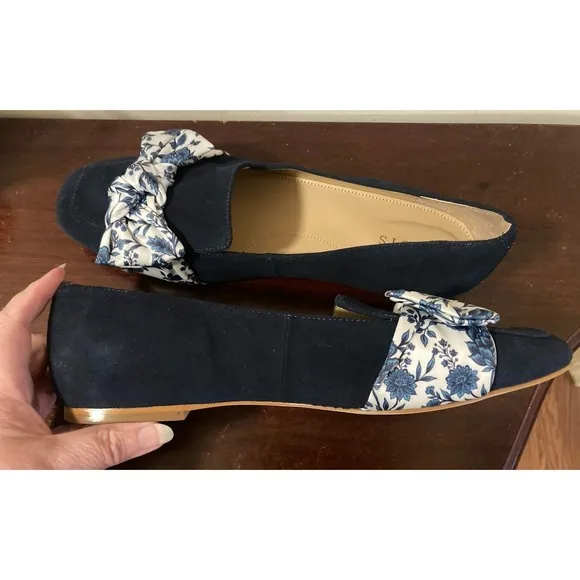 TALBOTS Flats Loafers Indigo Blue Stella Floral Bow Leather Suede Sz 9.5 Preppy