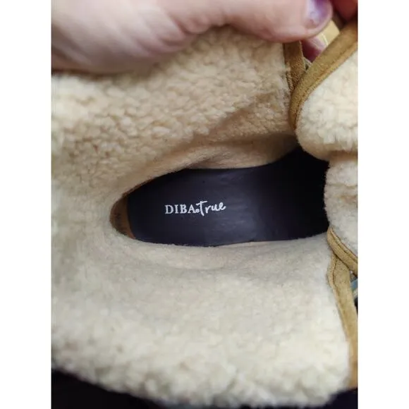 Tan Diba True Brown Shearling Boots Sz 8