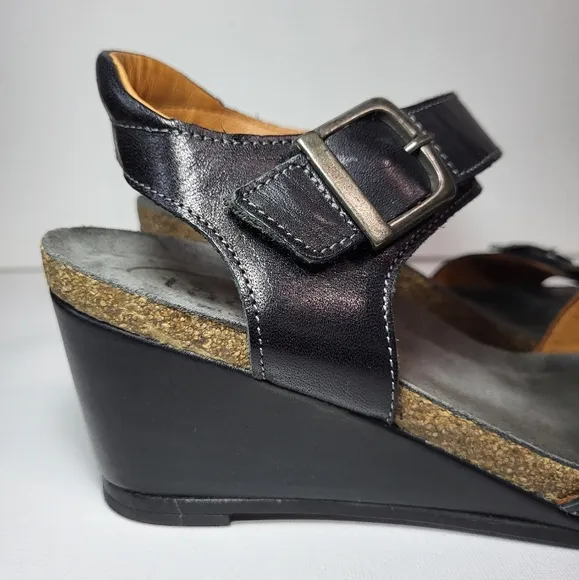 Taos Buckle Up Black Leather Wedges Sandals Women's Size 39EU 8-8.5 US