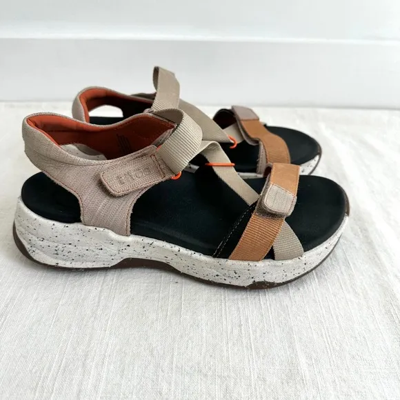 Taos Super Z Women's Water Friendly  Comfort Walking Sandal Tan Multi US 6
