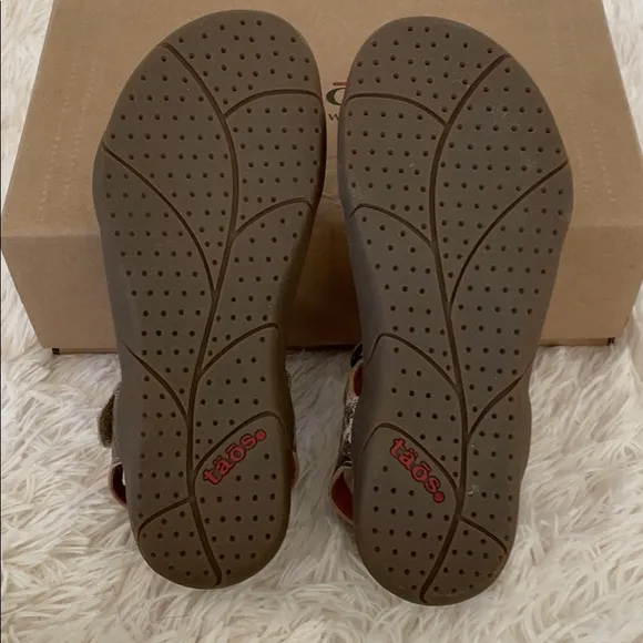 Taos Zeal Sandals