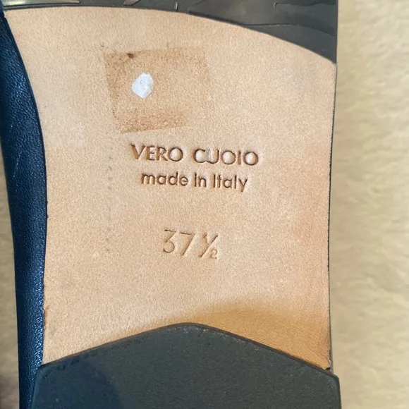 Taryn Rose peep toe twist black leather w/leather soles flats Sz 37.5
