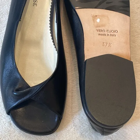 Taryn Rose peep toe twist black leather w/leather soles flats Sz 37.5
