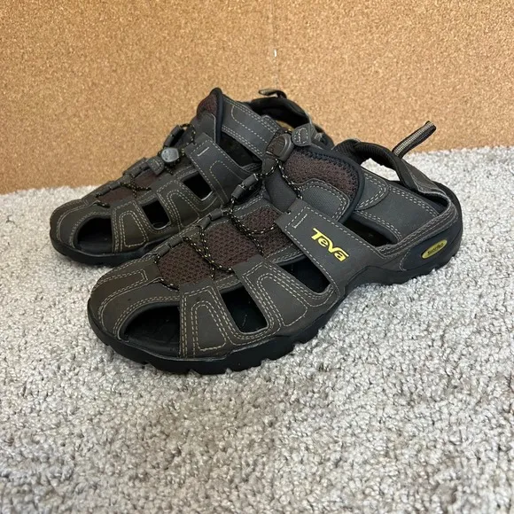 Teva Forebay Water Sandal Mens 9 Brown Adjustable Strap Quick Dry