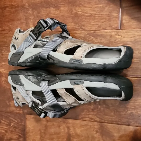 Teva Karnali Wraptor hiking / water sandals