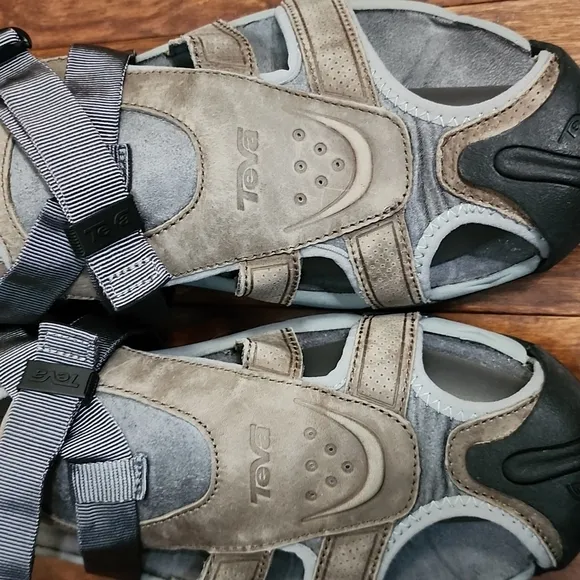 Teva Karnali Wraptor hiking / water sandals