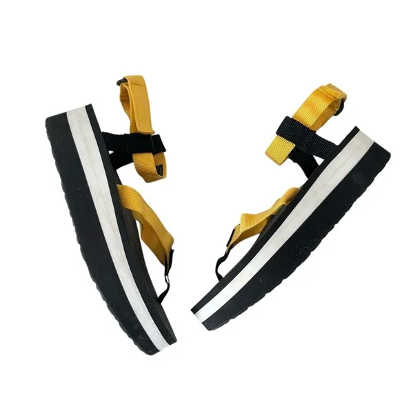 Teva Platform sandals black yellow ankle strap 9