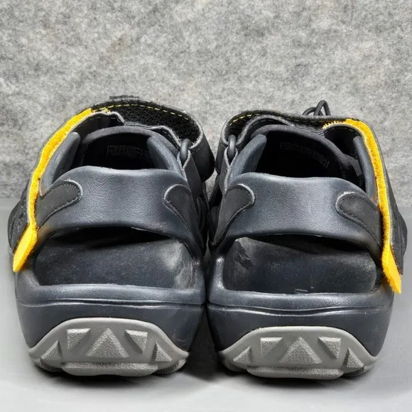 TEVA Shoes Mens 9 Black Flintwood Water Sandals Bungee Laces Hiking Outdoor