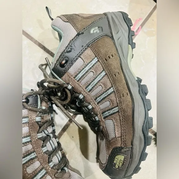 The North Face Alpha Z73 Mid Hiking Trail Boots Gray Women Size 7.5 super clean