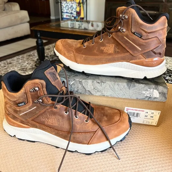 The North Face Men's Vals Mid‎ Leather Waterproof Hiking Boots