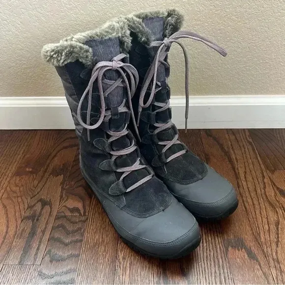 The North Face Nuptse Purna Snow Boots Plum Kitten Grey Women Size 11 NF00A0Z3