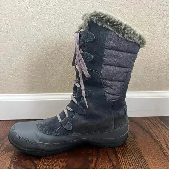 The North Face Nuptse Purna Snow Boots Plum Kitten Grey Women Size 11 NF00A0Z3