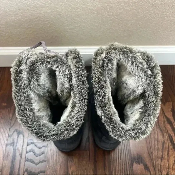 The North Face Nuptse Purna Snow Boots Plum Kitten Grey Women Size 11 NF00A0Z3