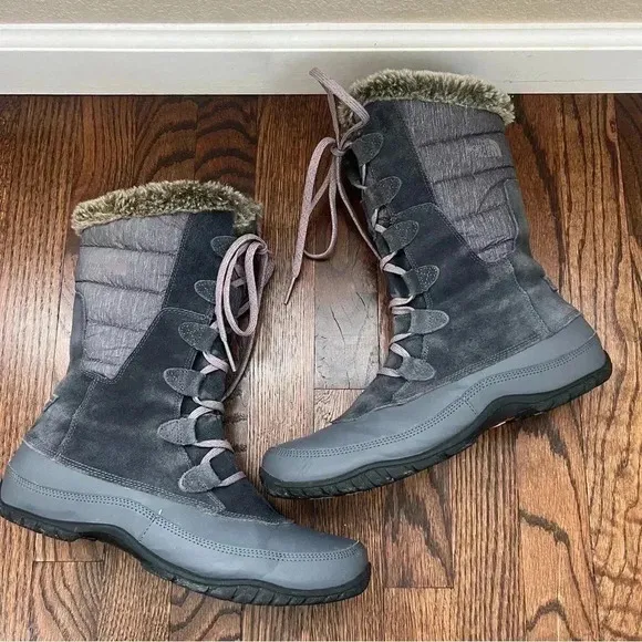 The North Face Nuptse Purna Snow Boots Plum Kitten Grey Women Size 11 NF00A0Z3