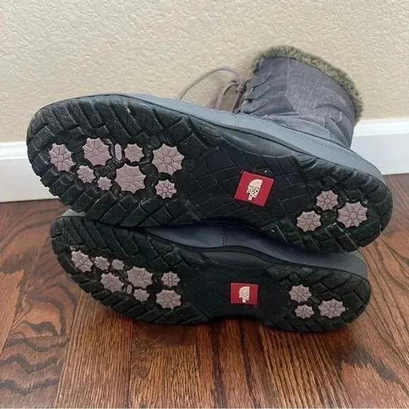 The North Face Nuptse Purna Snow Boots Plum Kitten Grey Women Size 11 NF00A0Z3