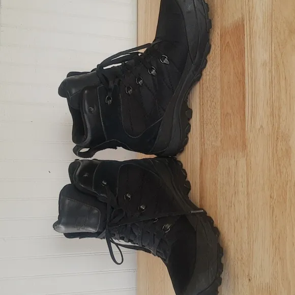 The North Face NWT Men's 11 Chilkat Nylon Waterproof Hiking/Snow Boots
