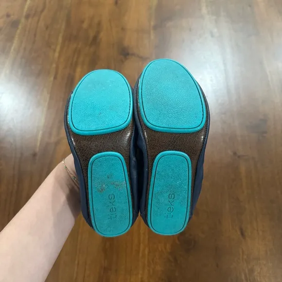 Tieks by Gavrieli California Navy Tieks Flats Size 6