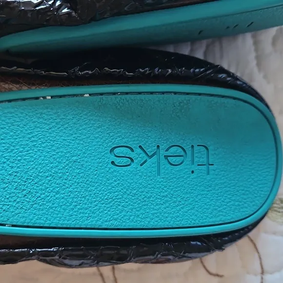 Tieks Obsidian Black Croc Patent Leather Ballet Flats Sz 11 EUC
