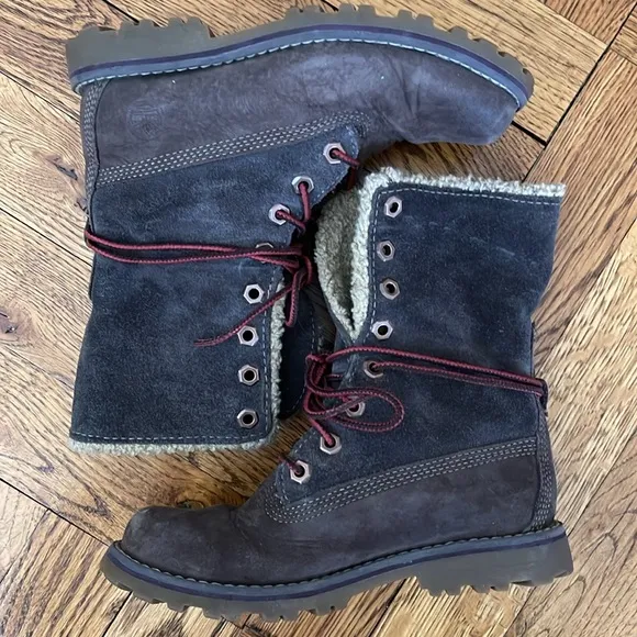 TIMBERLAND 6” SHEARLING BOOTS SIZE 12