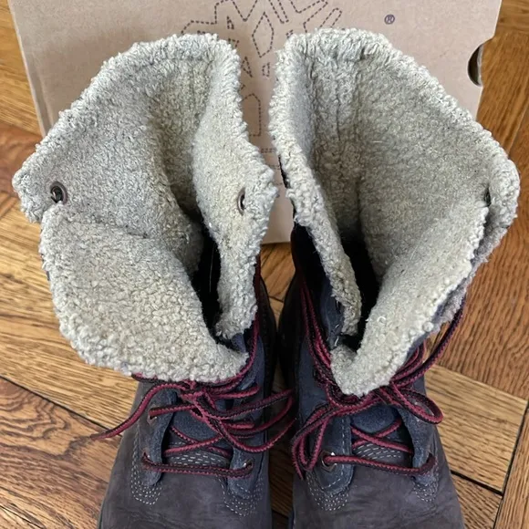 TIMBERLAND 6” SHEARLING BOOTS SIZE 12