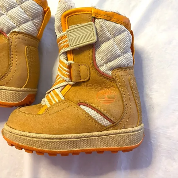 Timberland boots Snow Stomper Xtrm in camel SZ 5 Kids Worn once