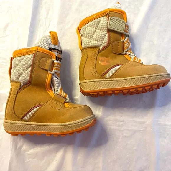 Timberland boots Snow Stomper Xtrm in camel SZ 5 Kids Worn once