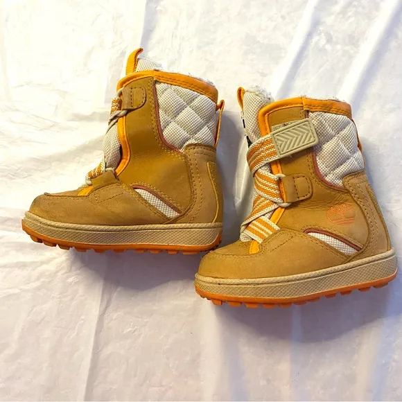 Timberland boots Snow Stomper Xtrm in camel SZ 5 Kids Worn once
