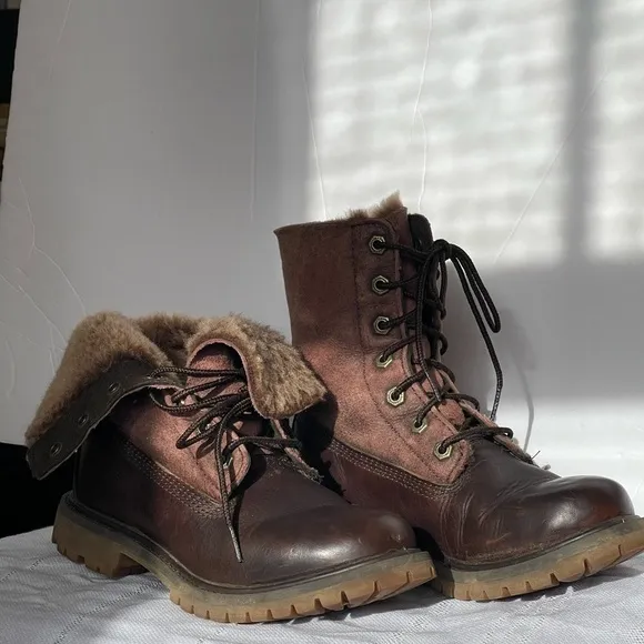 Timberland Shearling Foldover Boots 5.5