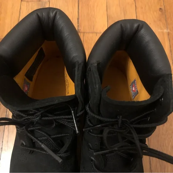 TimberLand Waterproof Snow Boots/Size:5/Condition:New/Color:Black