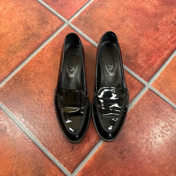 Tod's Black Patent Leather Loafers Size 37