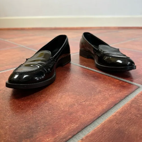 Tod's Black Patent Leather Loafers Size 37