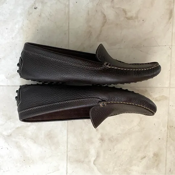 Tod's Made in Italy Gommino Dark Brown Pebble Leather Loafers Flats sz 10.5/40.5