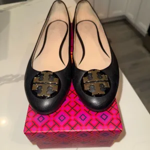 Tory Burch Black Flats with Logo Medallion