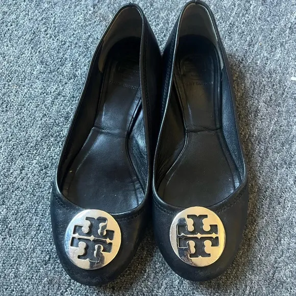 Tory Burch Black Reva Flats, size 8