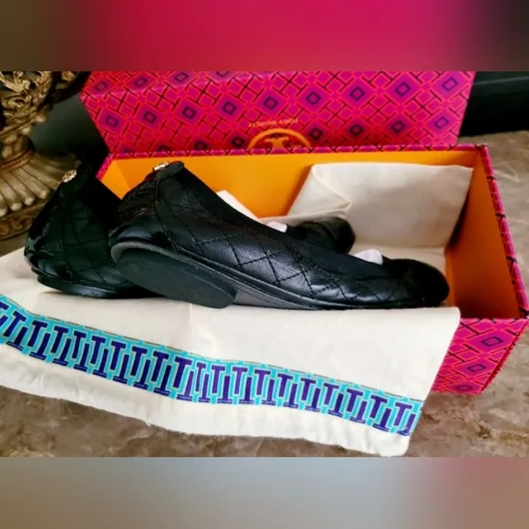 Tory Burch Bridgette Quilted Leather Ballet Flats Padded Black Patent Toe US 8.5