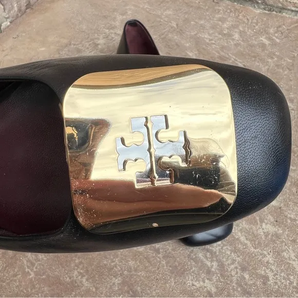 Tory Burch Georgia Black Flats with Gold Accent Sz 9