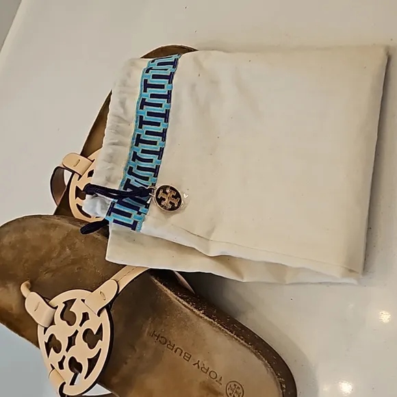 Tory Burch Miller Cloud Sandals sz 10 🎉 HP 🎉