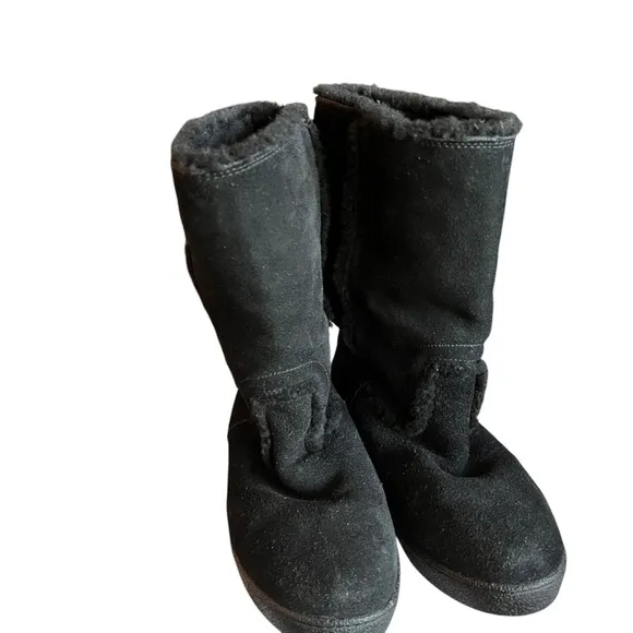 Tory Burch shearling boots size 6.5