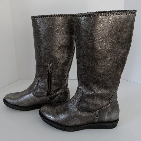 TRASK ARIANA Silver Shearling Lined Leather Boots Women's Size 7M
