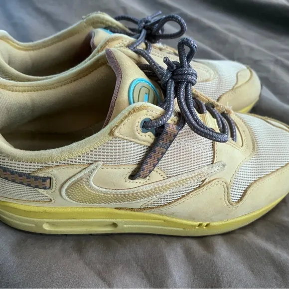 Travis Scott air max 1 size 8.5 men’s used in very good conditon with box