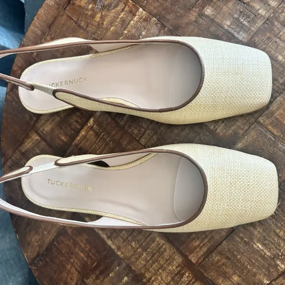 Tuckernuck Liv natural Raffia Slingbacks, New in Box size 6