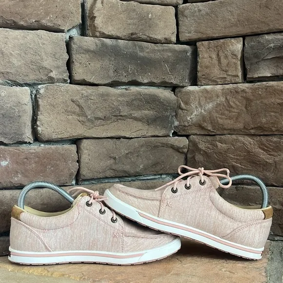 Twisted X Wonens Kicks Casual Sneakers / Baby Pink / SZ 7.5