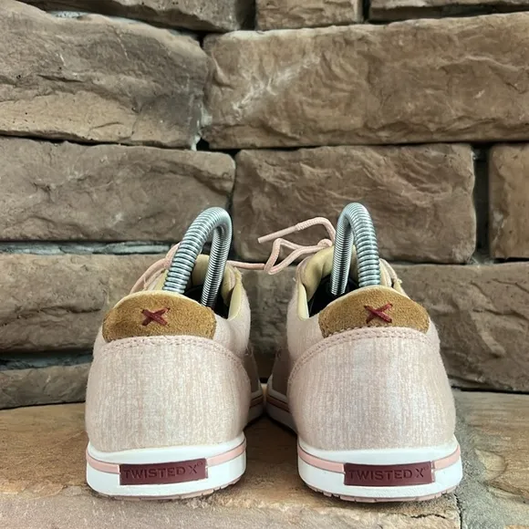 Twisted X Wonens Kicks Casual Sneakers / Baby Pink / SZ 7.5