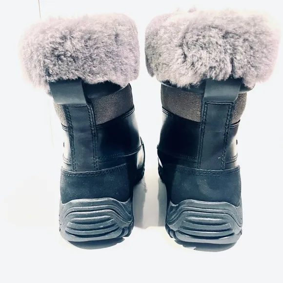 Ugg Adirondack II black with grey sheepskin boots women’s size 7