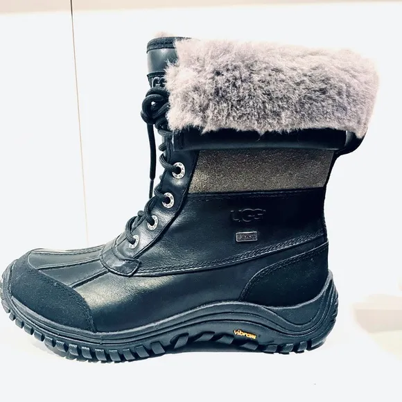 Ugg Adirondack II black with grey sheepskin boots women’s size 7