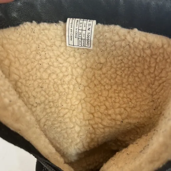 UGG  Andra Black Leather Mid Calf side Zip Boots in size 8