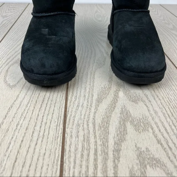 UGG Arielle Sherpa Fleece Bow Booties US7/EUR38 Black $170 Snow Boots