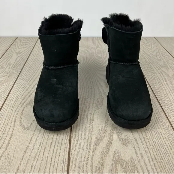 UGG Arielle Sherpa Fleece Bow Booties US7/EUR38 Black $170 Snow Boots