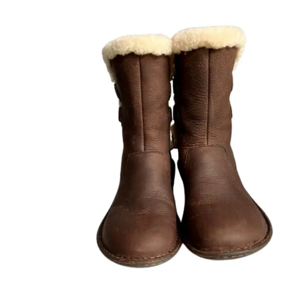 UGG Australia Akadia Brown Leather Shearling Lined Boots - Ties - 7